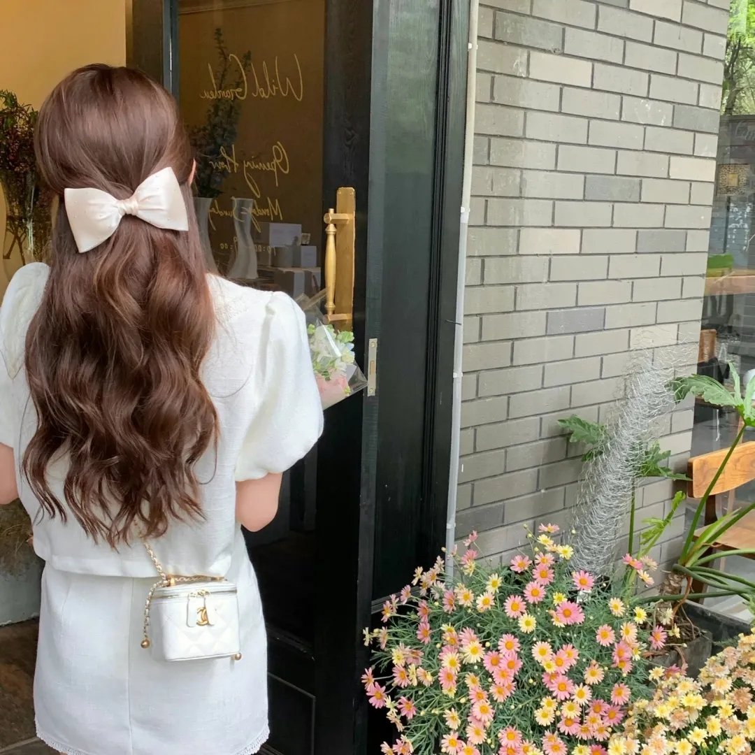 奎师那与伊人